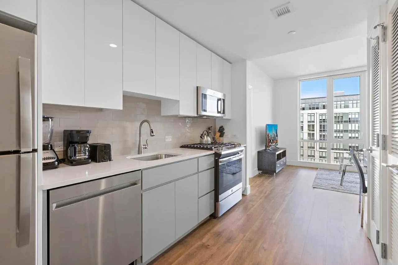 Global Luxury Suites Downtown White Plains Apartment