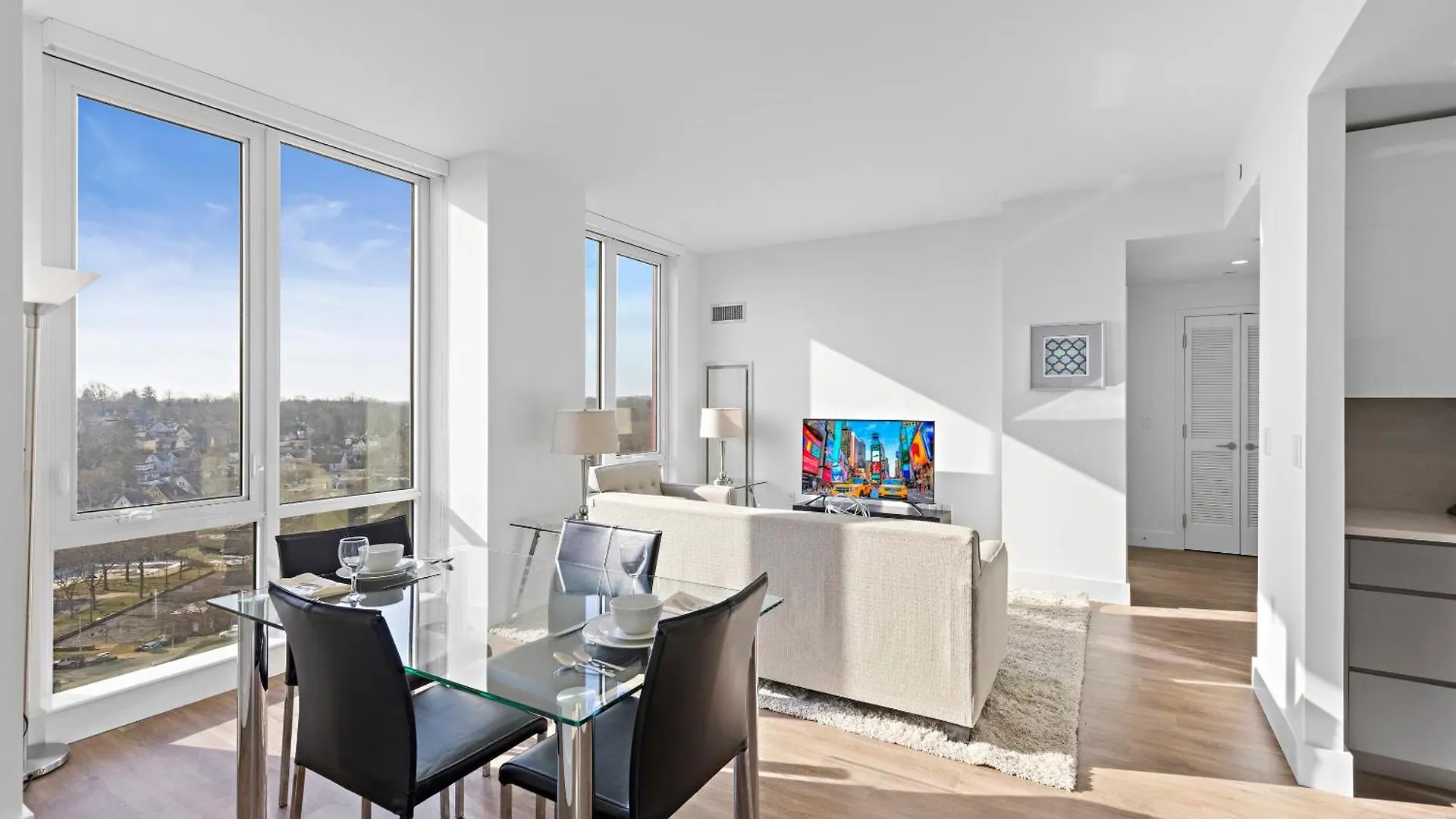 Global Luxury Suites Downtown White Plains Apartment
